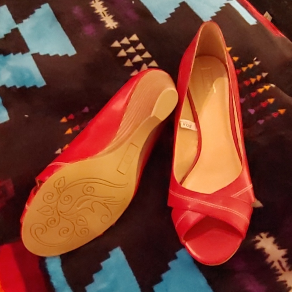Pair of true red heels